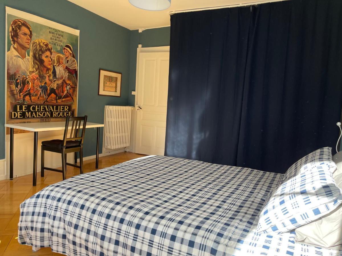 Le Locle : Bel Appartement Chaleureux المظهر الخارجي الصورة