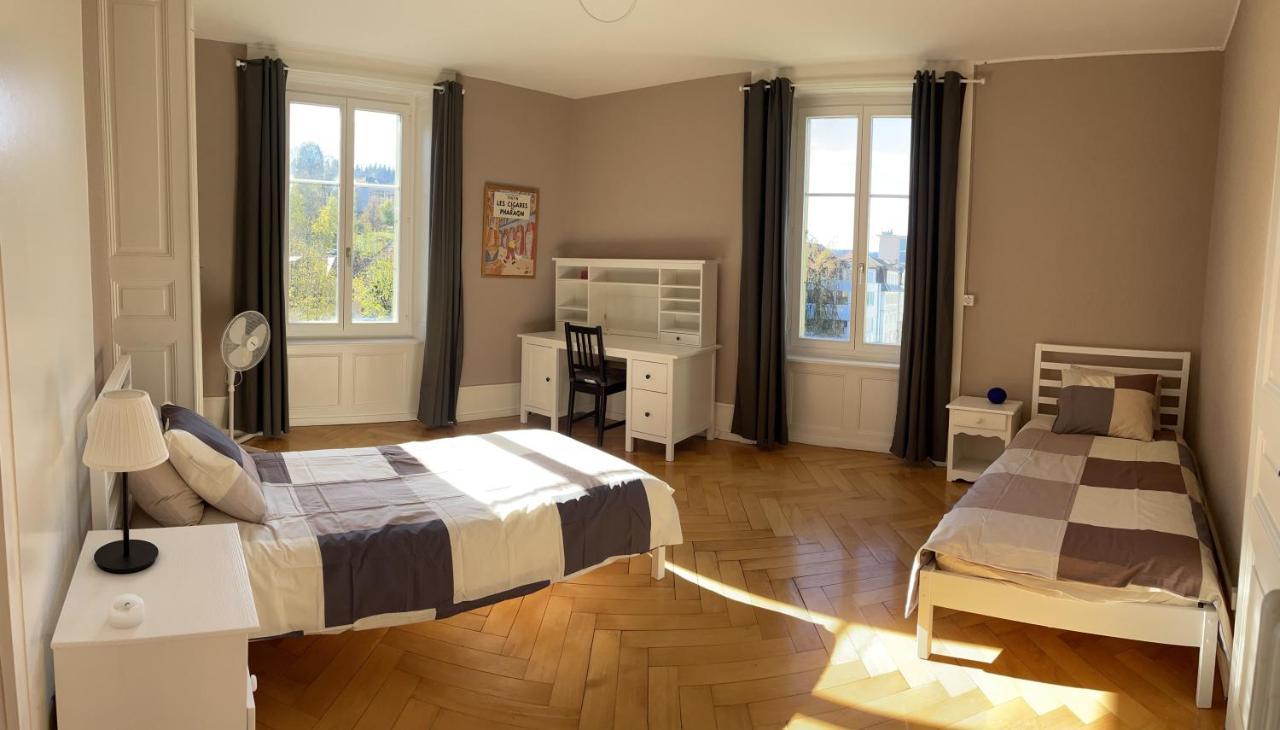 Le Locle : Bel Appartement Chaleureux المظهر الخارجي الصورة