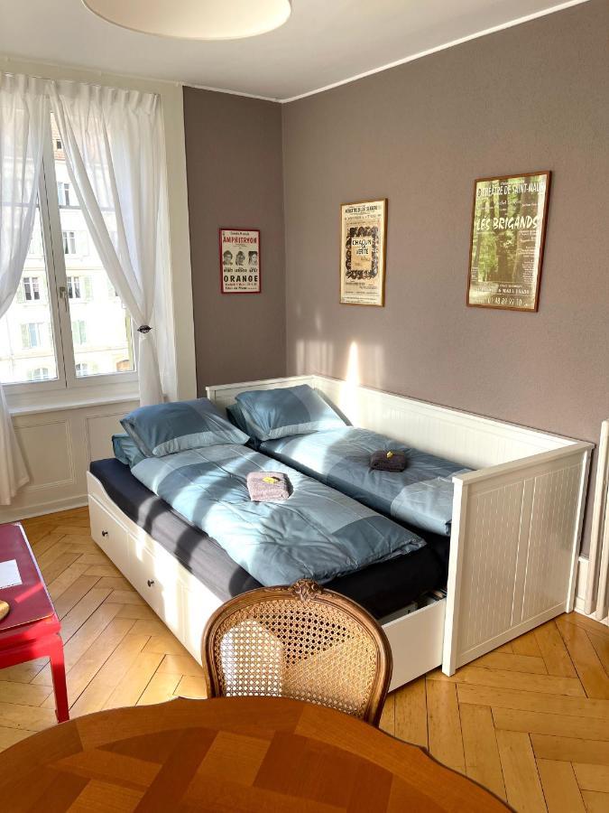 Le Locle : Bel Appartement Chaleureux المظهر الخارجي الصورة