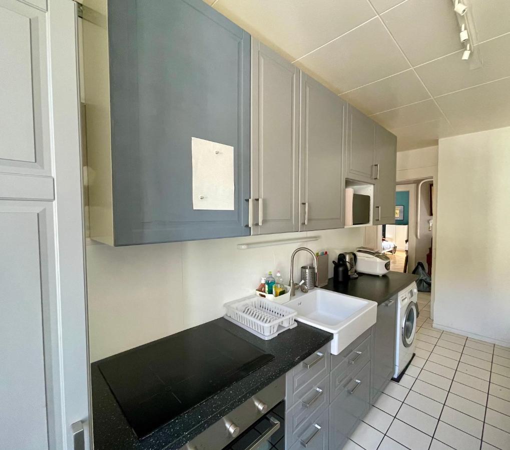 Le Locle : Bel Appartement Chaleureux المظهر الخارجي الصورة